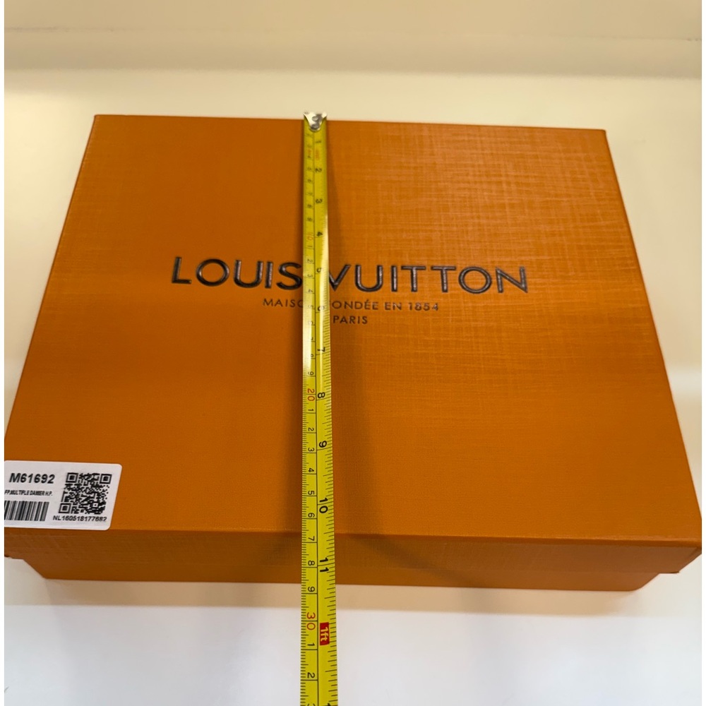 Louis Vuitton Orange Box & Pouch 11 1/2.X 10 1/2 inches - Picture 3 of 6